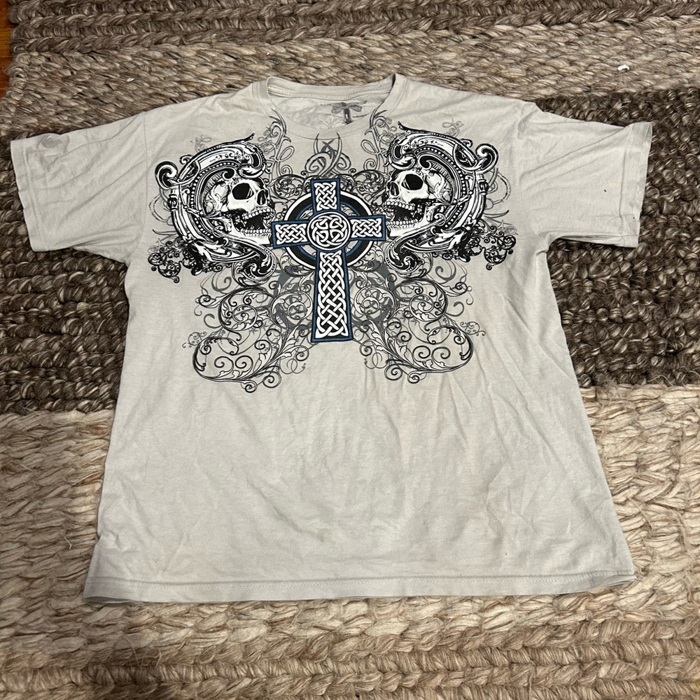 Men's Gray Graphic T-Shirt - Picture 2 of 3